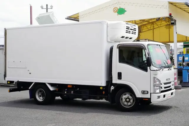 いすゞ エルフ 2RG-NPR88AN(2WD)の写真6