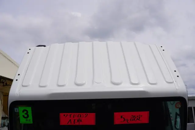 いすゞ エルフ 2RG-NPR88AN(2WD)の写真16