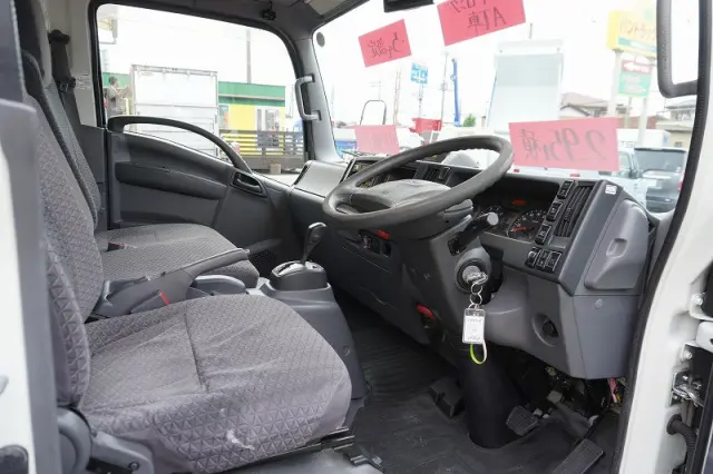 いすゞ エルフ 2RG-NPR88AN(2WD)の写真36