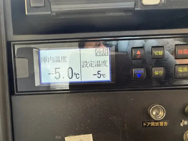 いすゞ エルフ 2RG-NPR88AN(2WD)の写真40