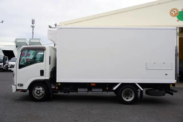 いすゞ エルフ 2RG-NPR88AN(2WD)の写真3