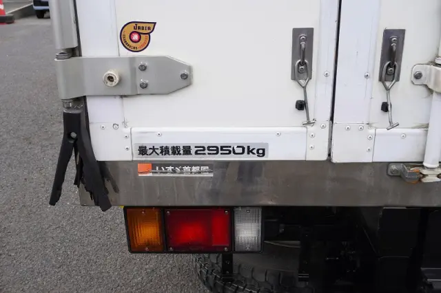 いすゞ エルフ 2RG-NPR88AN(2WD)の写真24