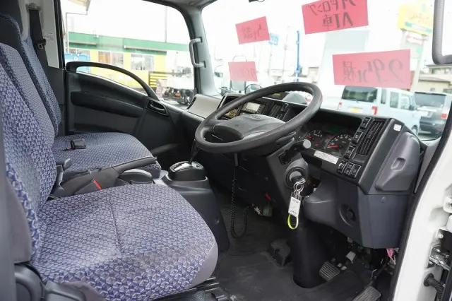 いすゞ エルフ 2RG-NPR88AN(2WD)の写真35