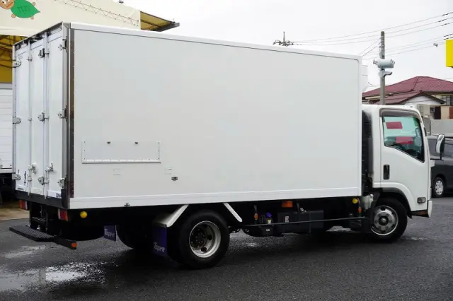 いすゞ エルフ 2RG-NPR88AN(2WD)の写真8