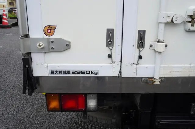 いすゞ エルフ 2RG-NPR88AN(2WD)の写真24