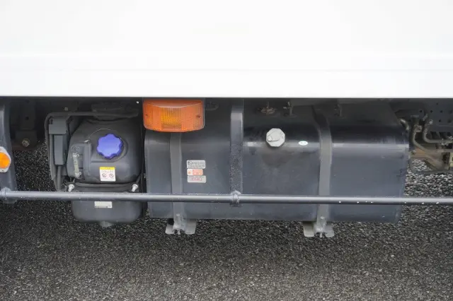 いすゞ エルフ 2RG-NPR88AN(2WD)の写真27