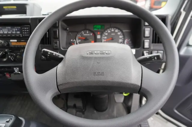 いすゞ エルフ 2RG-NPR88AN(2WD)の写真28