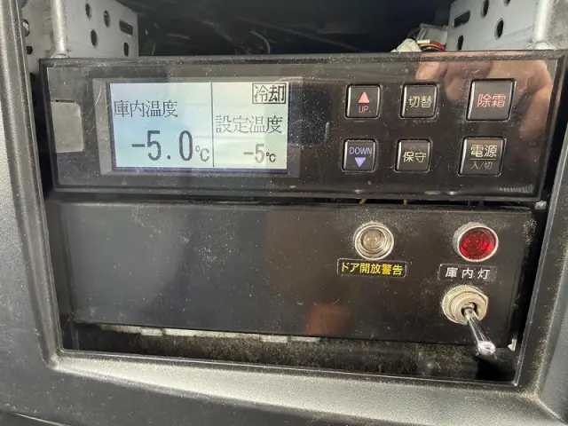 いすゞ エルフ 2RG-NPR88AN(2WD)の写真39