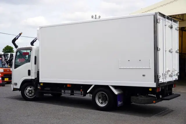 いすゞ エルフ 2RG-NPR88AN(2WD)の写真7