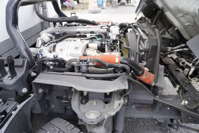 いすゞ エルフ 2RG-NPR88AN(2WD)の写真15