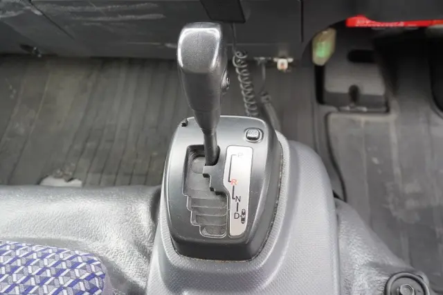 いすゞ エルフ 2RG-NPR88AN(2WD)の写真29