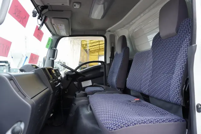 いすゞ エルフ 2RG-NPR88AN(2WD)の写真37