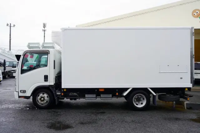 いすゞ エルフ 2RG-NPR88AN(2WD)の写真3