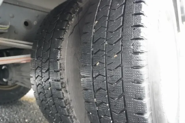 いすゞ エルフ 2RG-NPR88AN(2WD)の写真10