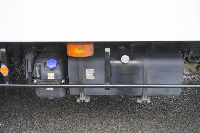 いすゞ エルフ 2RG-NPR88AN(2WD)の写真27