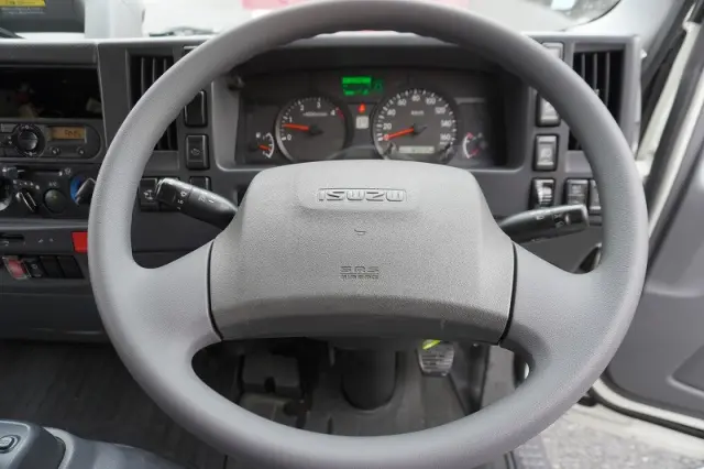 いすゞ エルフ 2RG-NPR88AN(2WD)の写真28