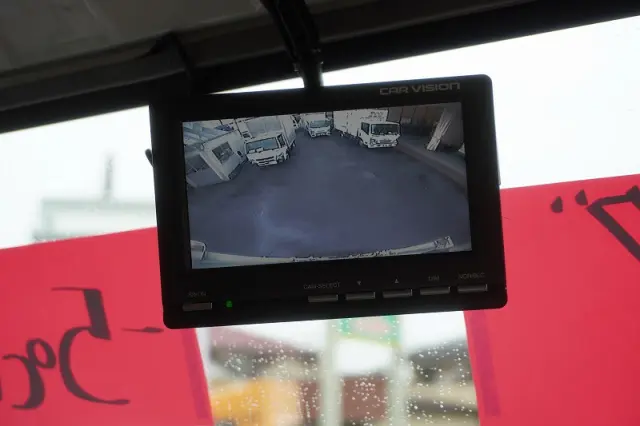 いすゞ エルフ 2RG-NPR88AN(2WD)の写真32