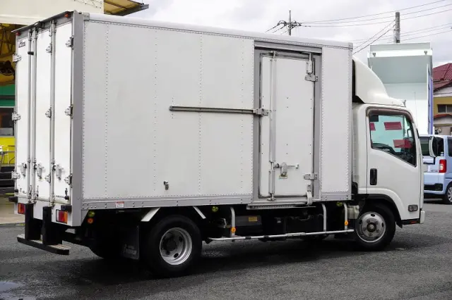 いすゞ エルフ TPG-NMR85AN(2WD)の写真8