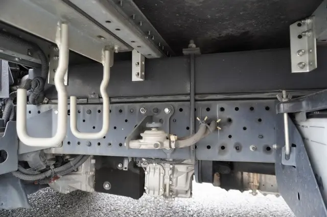 いすゞ エルフ TPG-NMR85AN(2WD)の写真12