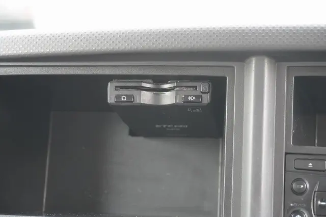 いすゞ エルフ TPG-NMR85AN(2WD)の写真34