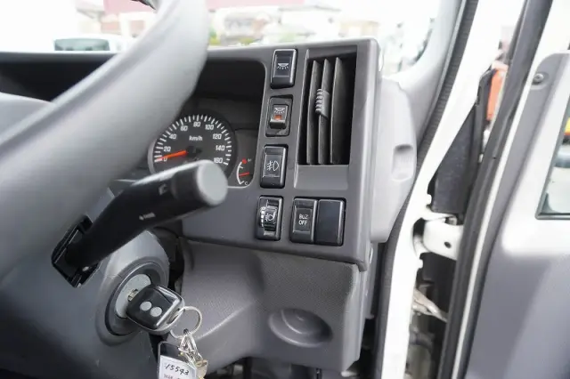いすゞ エルフ TPG-NMR85AN(2WD)の写真36