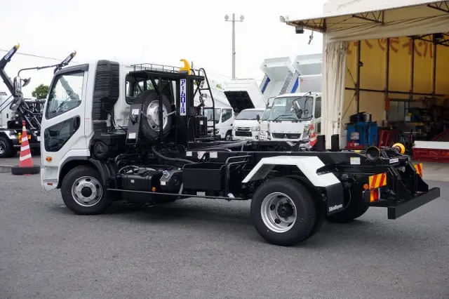 三菱 ファイター 2KG-FK72F(2WD)の写真7