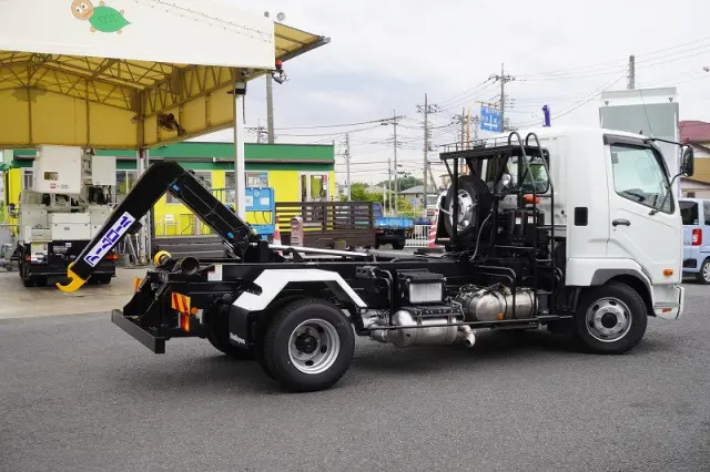 三菱 ファイター 2KG-FK72F(2WD)の写真23