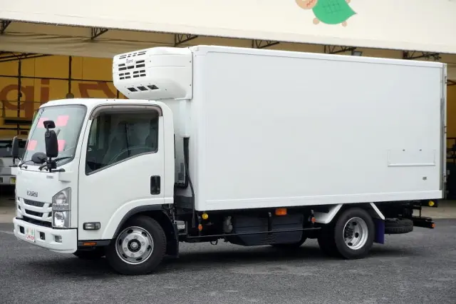 いすゞ エルフ 2SG-NPR88AN(2WD)の写真1