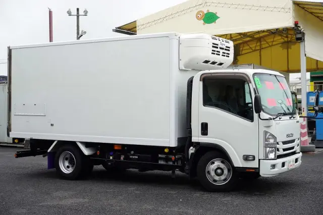いすゞ エルフ 2SG-NPR88AN(2WD)の写真6