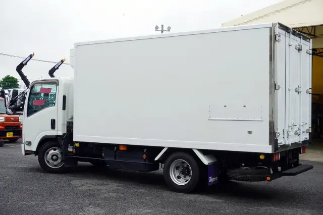 いすゞ エルフ 2SG-NPR88AN(2WD)の写真7