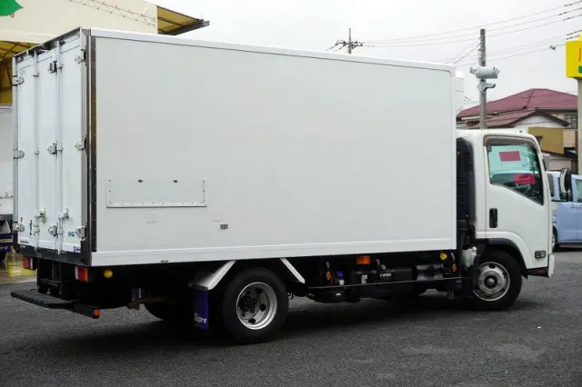 いすゞ エルフ 2SG-NPR88AN(2WD)の写真8