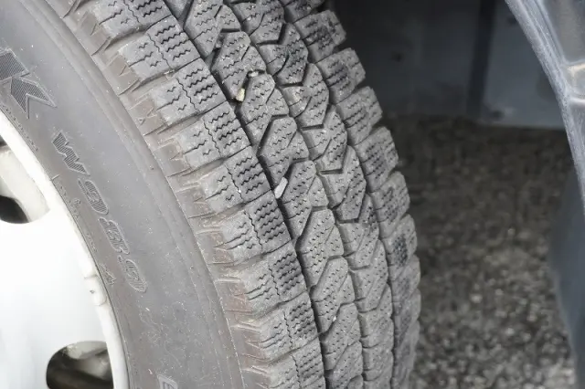 いすゞ エルフ 2SG-NPR88AN(2WD)の写真9