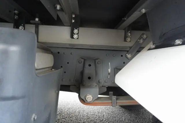 いすゞ エルフ 2SG-NPR88AN(2WD)の写真11