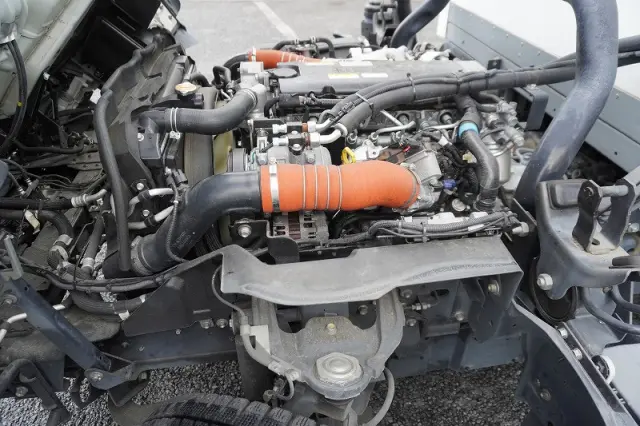 いすゞ エルフ 2SG-NPR88AN(2WD)の写真14
