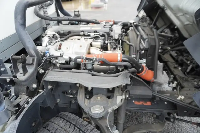 いすゞ エルフ 2SG-NPR88AN(2WD)の写真15