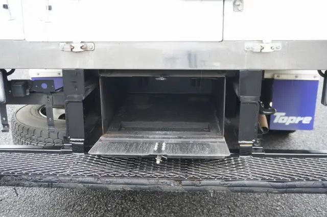 いすゞ エルフ 2SG-NPR88AN(2WD)の写真27
