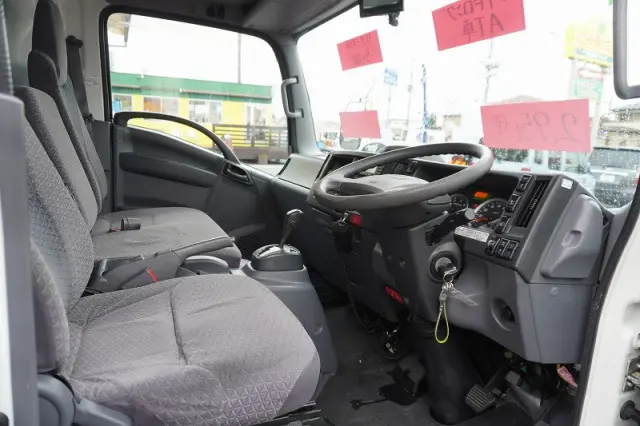 いすゞ エルフ 2SG-NPR88AN(2WD)の写真36