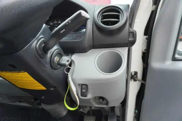 日野 デュトロ 2RG-XZC605M(2WD)の写真32
