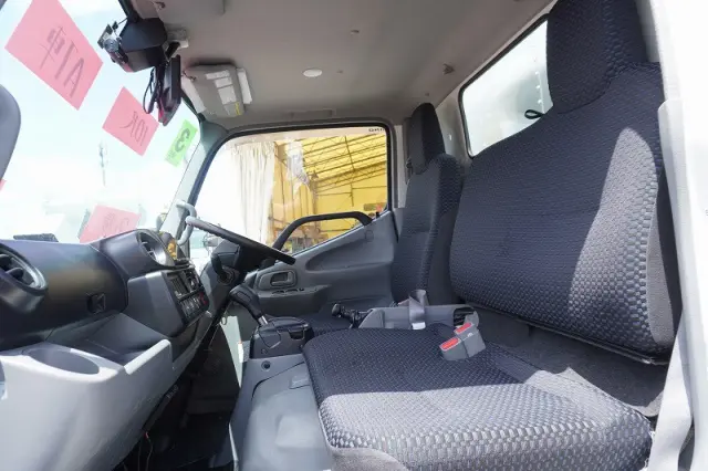 日野 デュトロ 2RG-XZC605M(2WD)の写真37