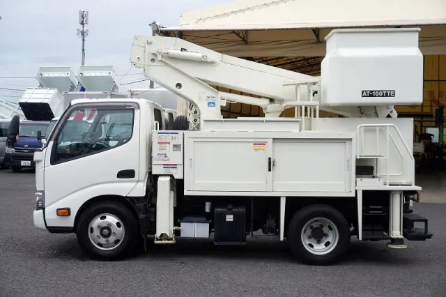 日野 デュトロ TPG-XZU600X(2WD)の写真3