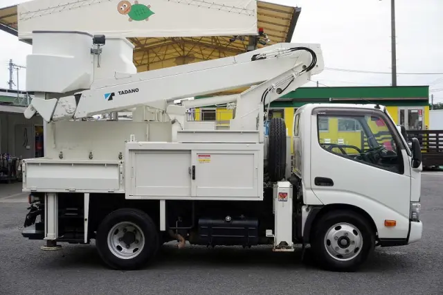 日野 デュトロ TPG-XZU600X(2WD)の写真5