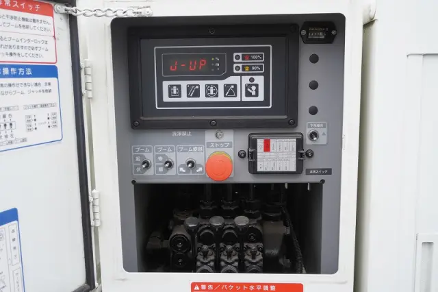 日野 デュトロ TPG-XZU600X(2WD)の写真36