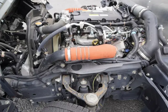 いすゞ エルフ 2RG-NLR88AN(2WD)の写真14