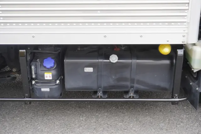 いすゞ エルフ 2RG-NLR88AN(2WD)の写真27