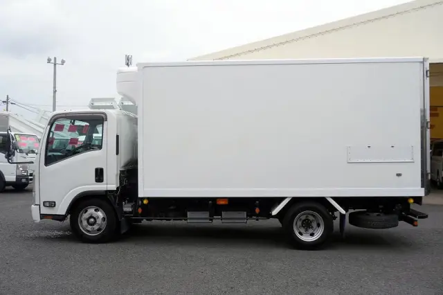 いすゞ エルフ 2RG-NPR88AN(2WD)の写真3