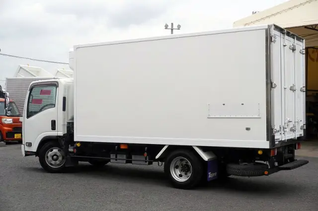 いすゞ エルフ 2RG-NPR88AN(2WD)の写真7
