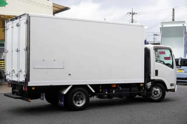 いすゞ エルフ 2RG-NPR88AN(2WD)の写真8