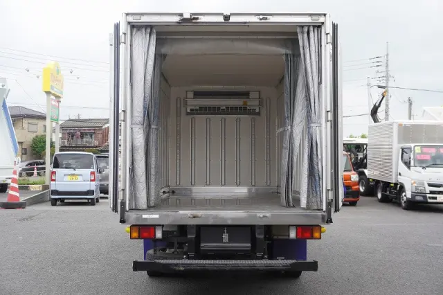 いすゞ エルフ 2RG-NPR88AN(2WD)の写真18