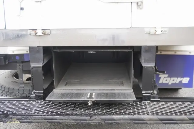 いすゞ エルフ 2RG-NPR88AN(2WD)の写真26