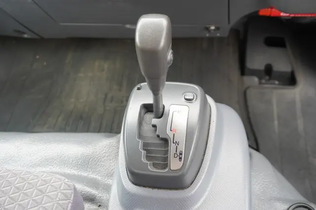 いすゞ エルフ 2RG-NPR88AN(2WD)の写真29